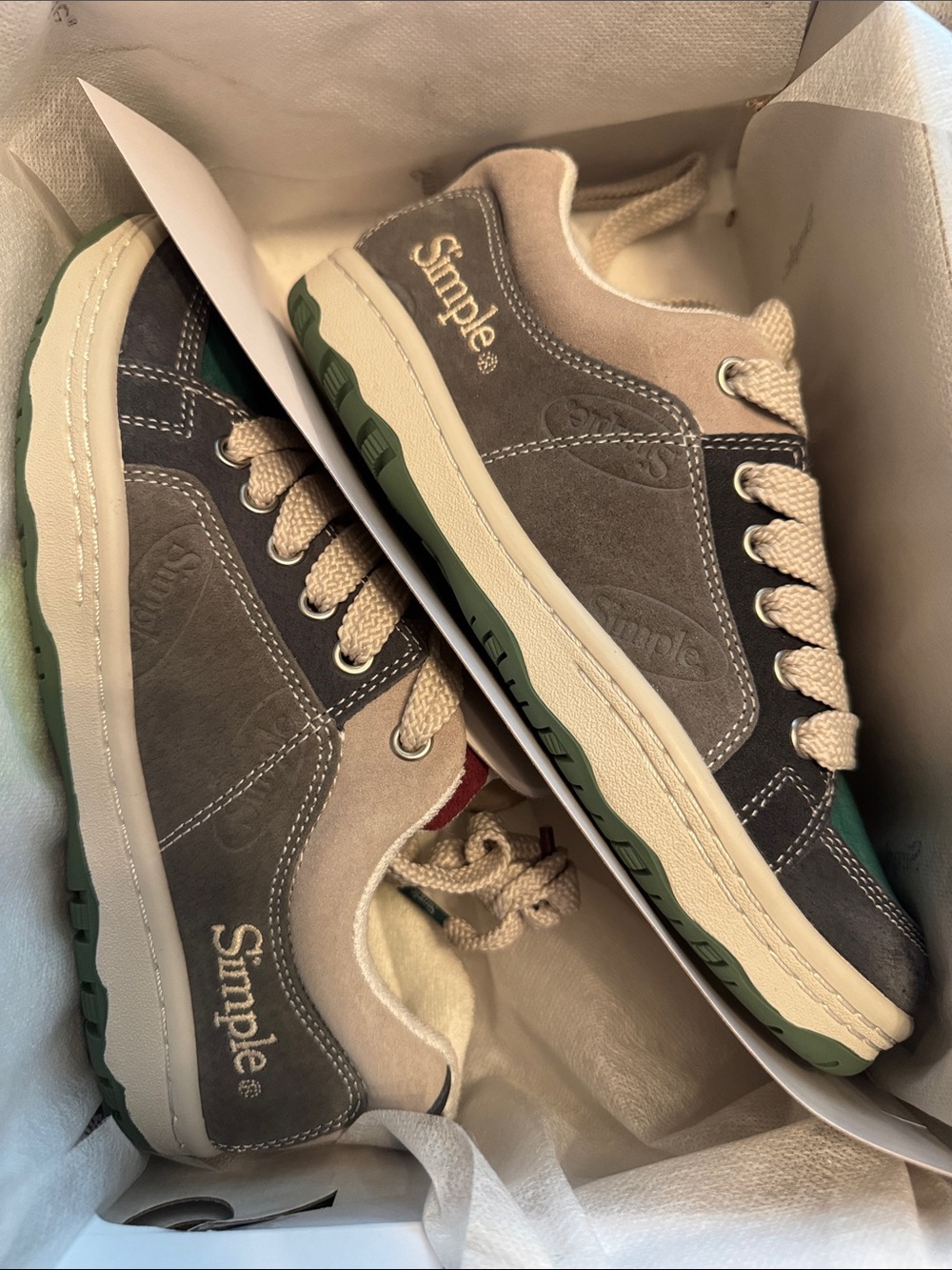 Brand new Simple Brand shoes OS X Garbstore In Green/White Women’s size 6
